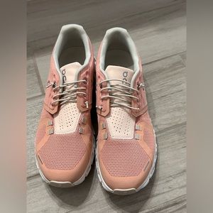 On Cloud Running shoes